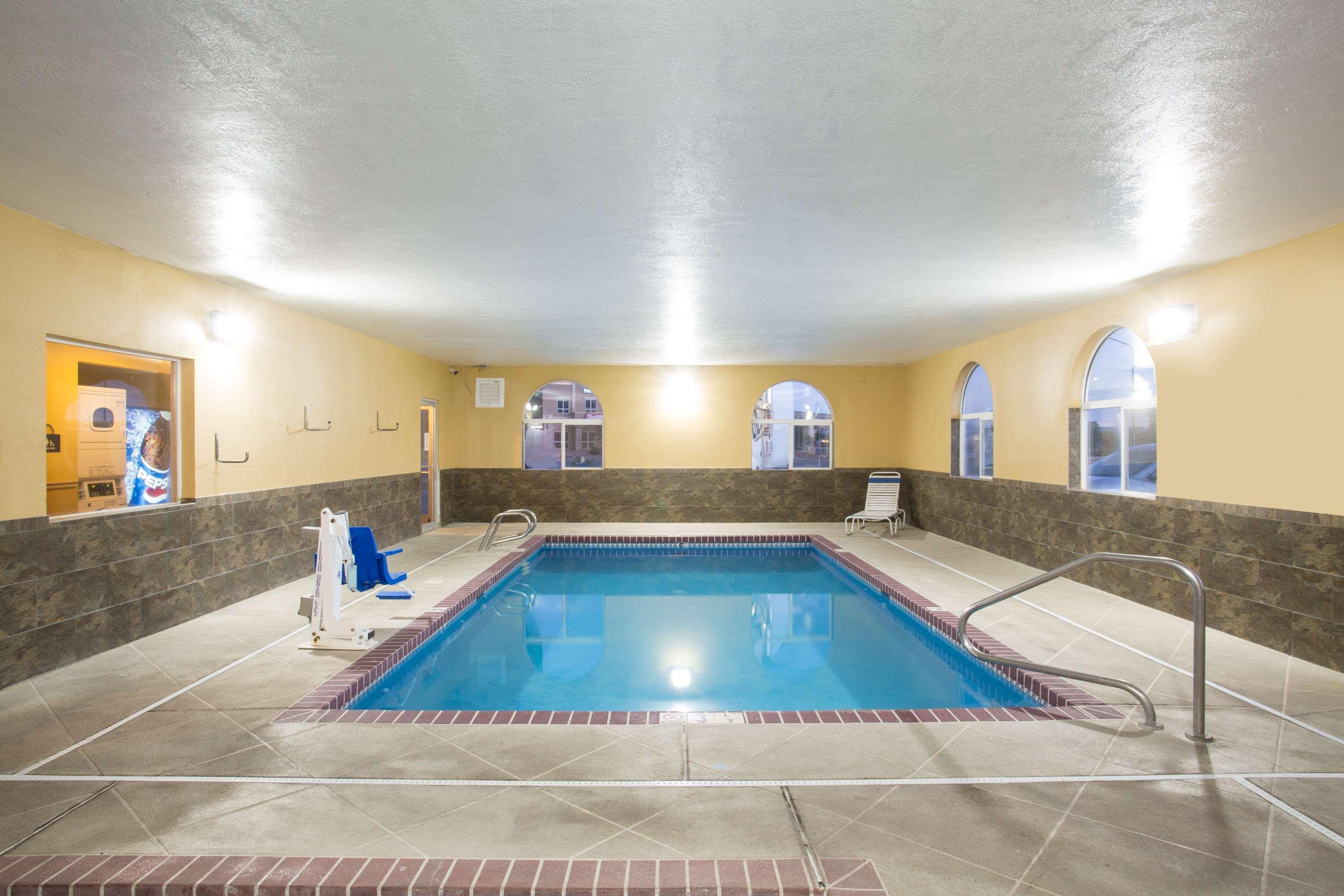 Days Inn By Wyndham Hurricane/Zion National Park Area Exterior photo